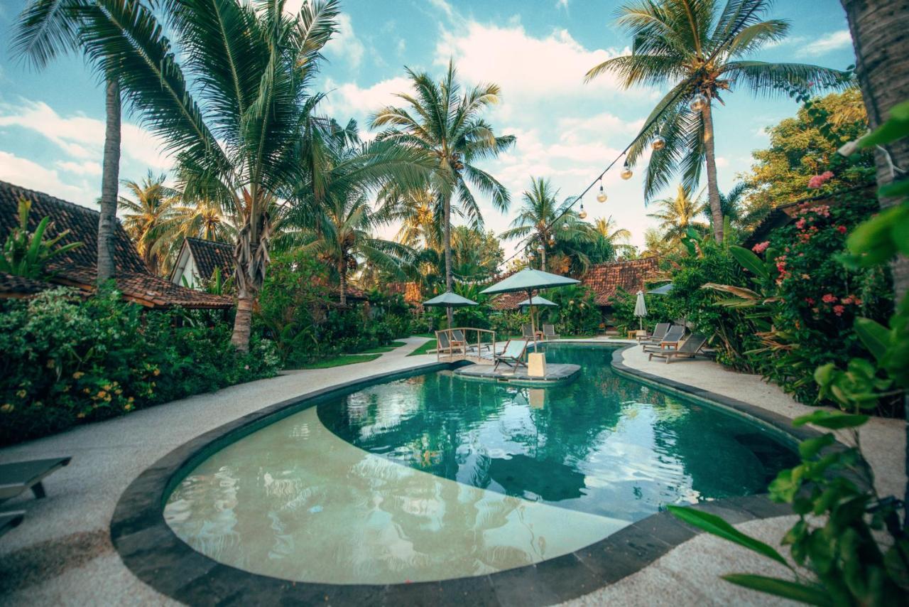 Coconut Garden Resort Джили Трауанган Екстериор снимка